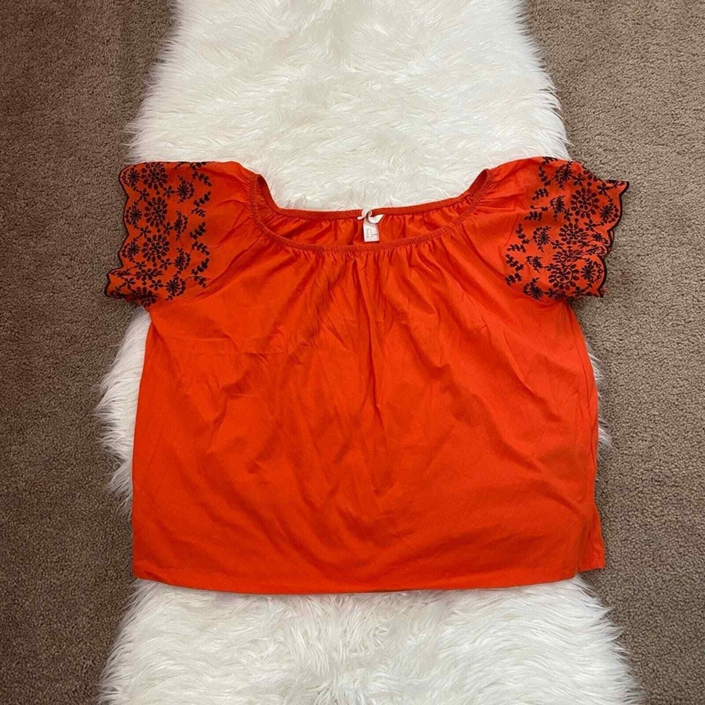 H & M orange blouse short sleeve size small NWOT